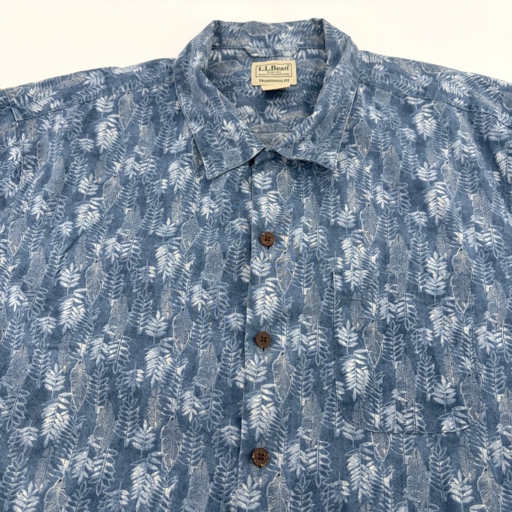 LL Bean Mens Blue Tropical Leaf Print Short Sleeve Button Down Hawaiian Shirt XL